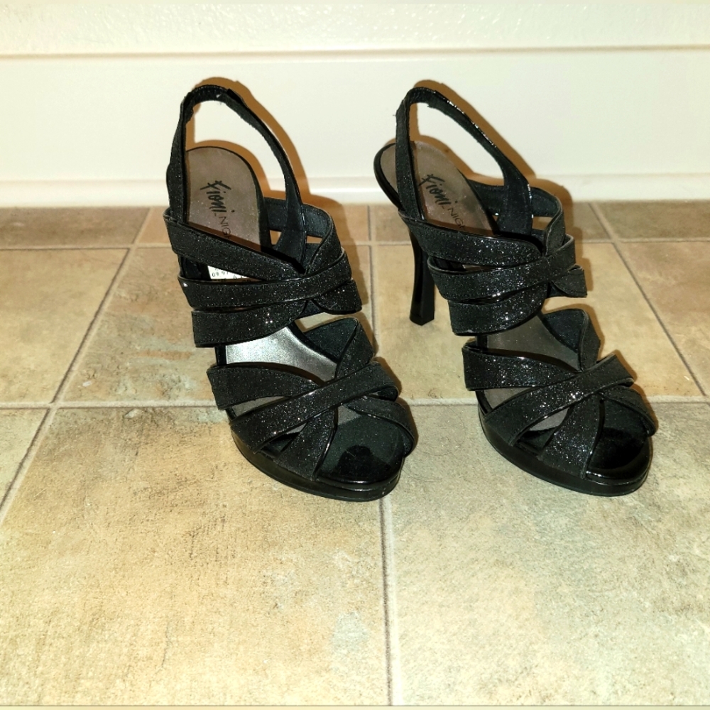 Black Sparkling Heels 👠